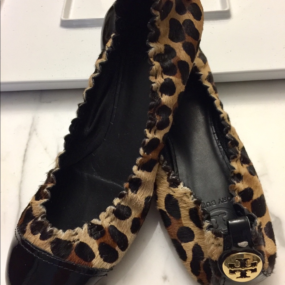 Tory Burch Animal Print Flat Shoes Size 7 1/2